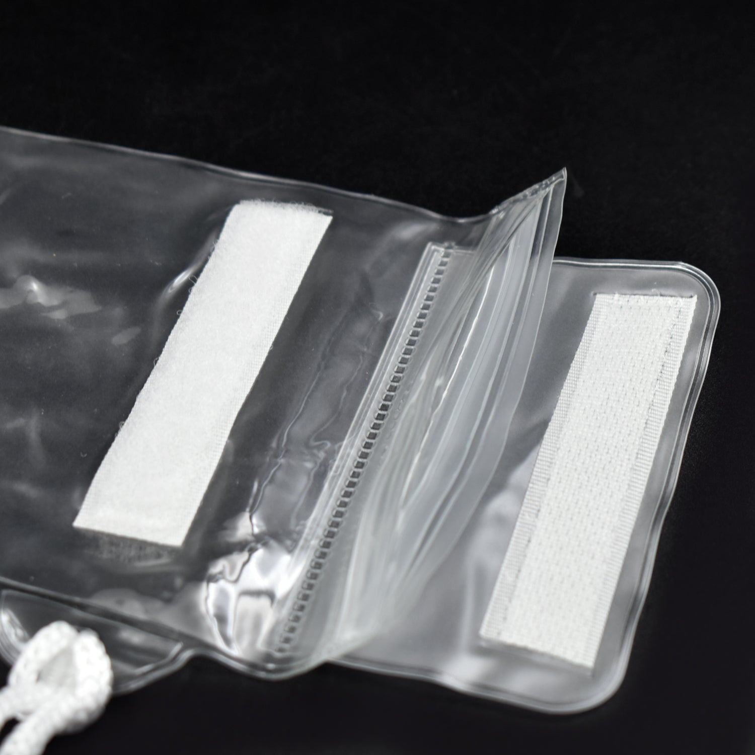 Waterproof Mobile Pouch (6.2 inch , Random Colour) - infinityexculsivestore.com