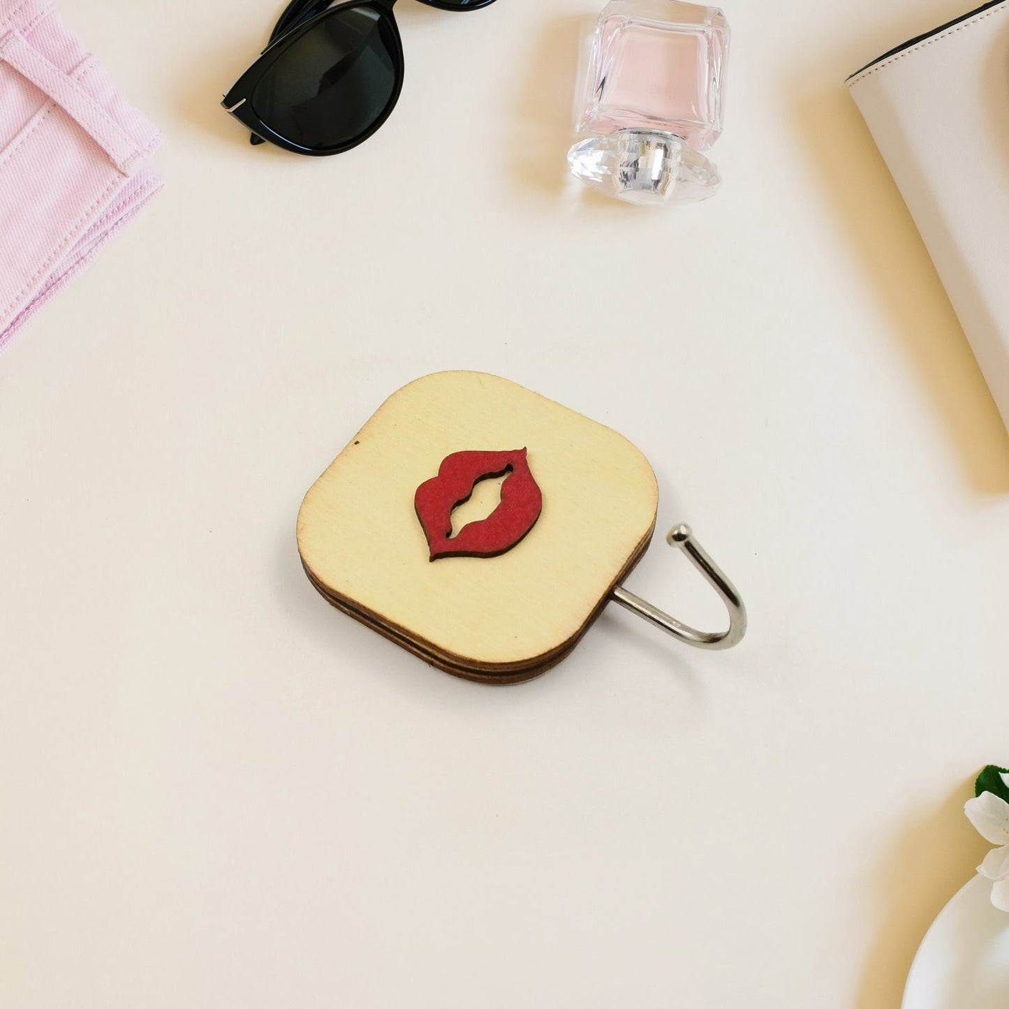 Wooden Cartoon Hook Wall Hanging Hooks Wall Storage Hook Wall Mounted Hat Hooks Wall Coat Hooks Hanger Backpack Hook Clothes Hook Office Towel Hook Clothing Iron (1 pc) - infinityexculsivestore.com