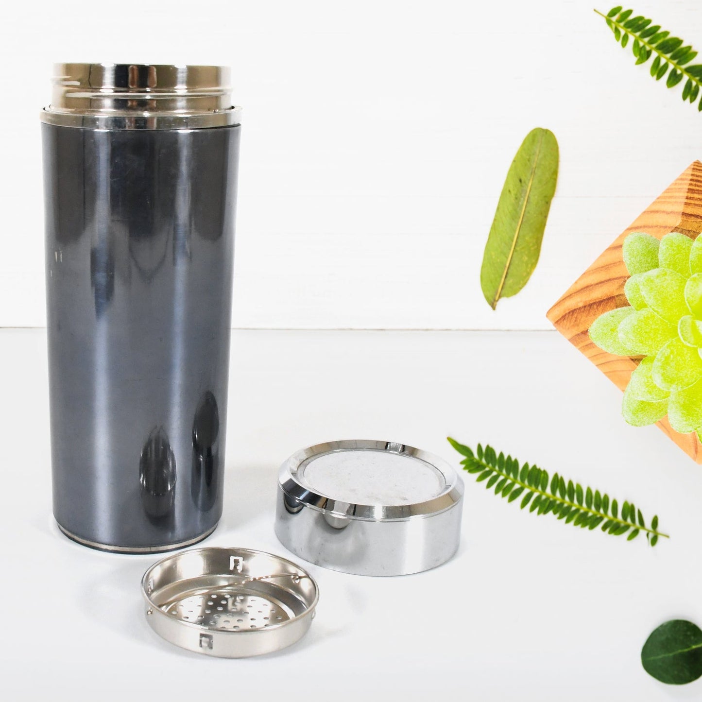 Stainless Steel Vacuum Flask Insulated Water Bottle For Sports & Travel , STAINLESS STEEL SPORTS WATER BOTTLES, BPA FREE AND LEAK PROOF CAP AND STEEL BOTTLE SILVER, STEEL FRIDGE BOTTLE FOR OFFICE / GYM / SCHOOL (350ML) - infinityexculsivestore.com