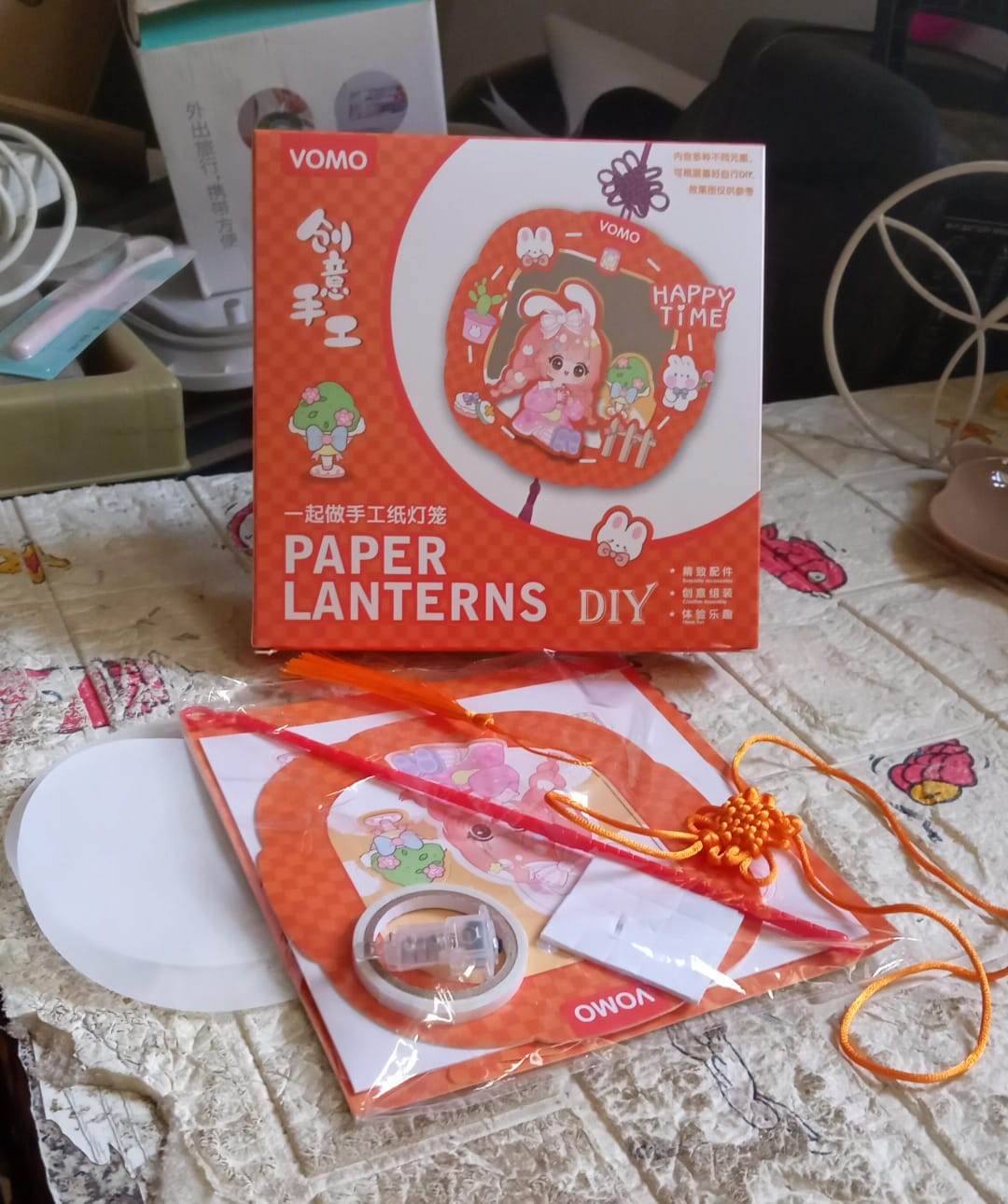 DIY Traditional Lanterns Handmade Cartoon Paper Lanterns, Antique Portable Lantern Hollow-Out Projection Luminescent LED Lamp DIY Hanging Paper Lanterns for Festival Party Decor - infinityexculsivestore.com
