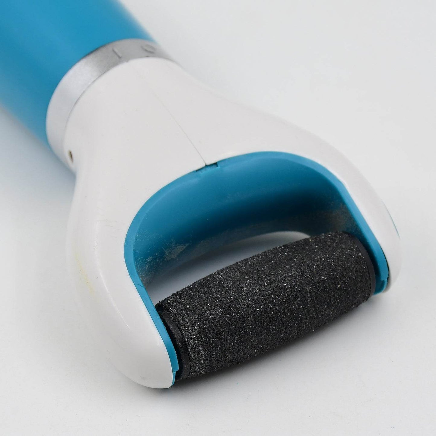 Electronic Dry Foot File, Callous Remover for Feet, Electric Foot with Roller Hard and Dead Skin- Regular Coarse, Baby smooth feet in minutes. For in home padicure foot care, Battery Powered & USB (Battery not included) - infinityexculsivestore.com