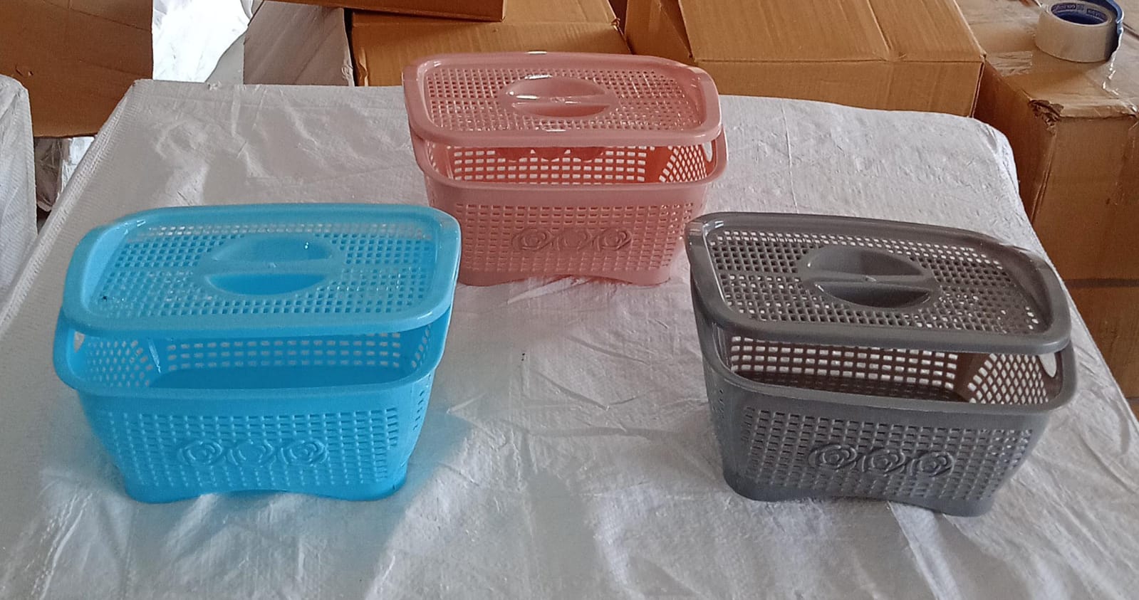 Multipurposes Plastic Basket, Organizer for Kitchen, Countertop, Cabinet, Bathroom with Lid, Plastic Storage Basket For Store Fruits, Vegetables, Magazines, Cosmetics, Stationary (1 Pc / Mix Color ) - infinityexculsivestore.com