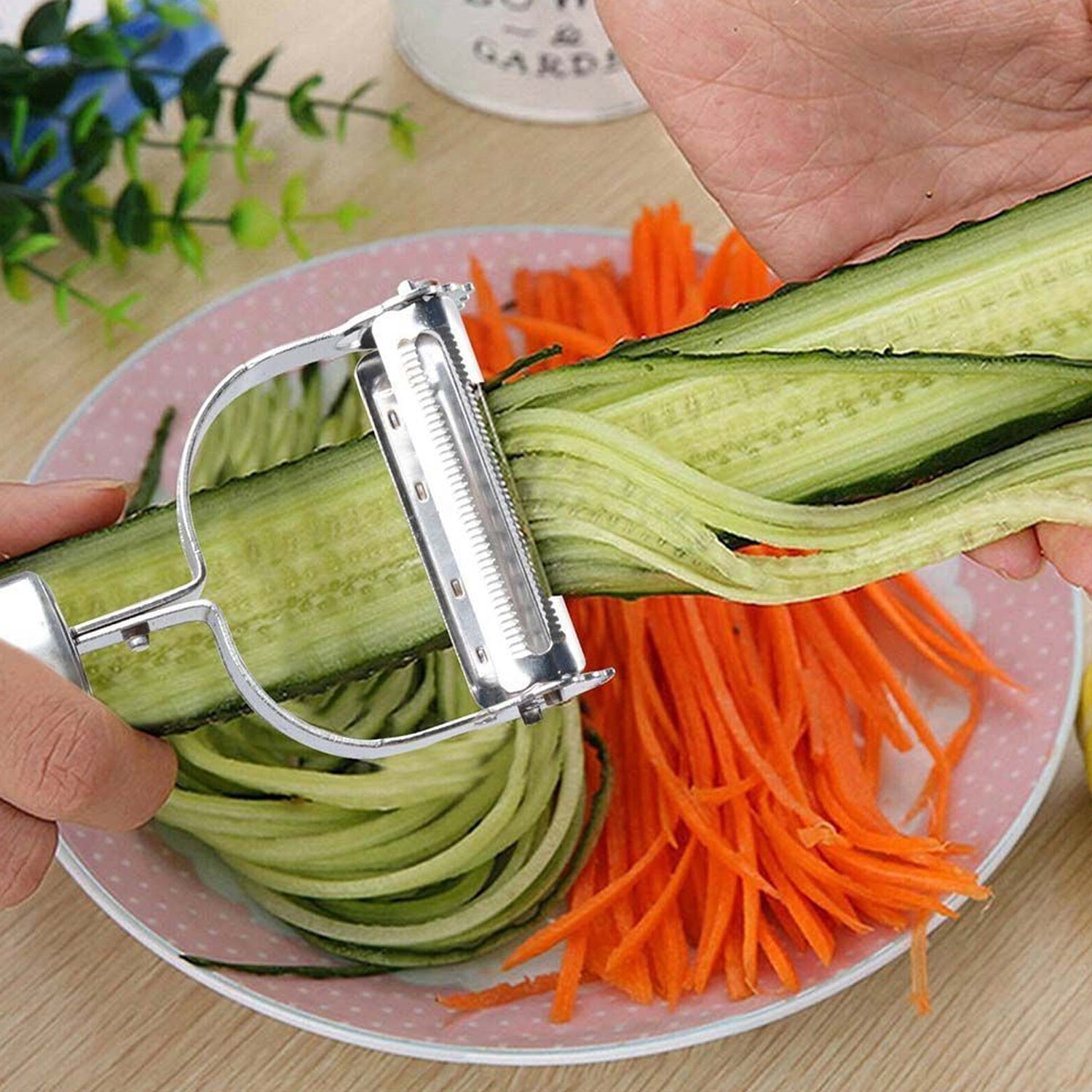 Multi - Function 2 in 1 Potato Peeler and Julienne Cutter, Stainless Steel Potato Peeler, grated Carrot, grated, Suitable for Peeling and shredding Fruit and Vegetables Kitchen Accessories (1 Pc) - infinityexculsivestore.com
