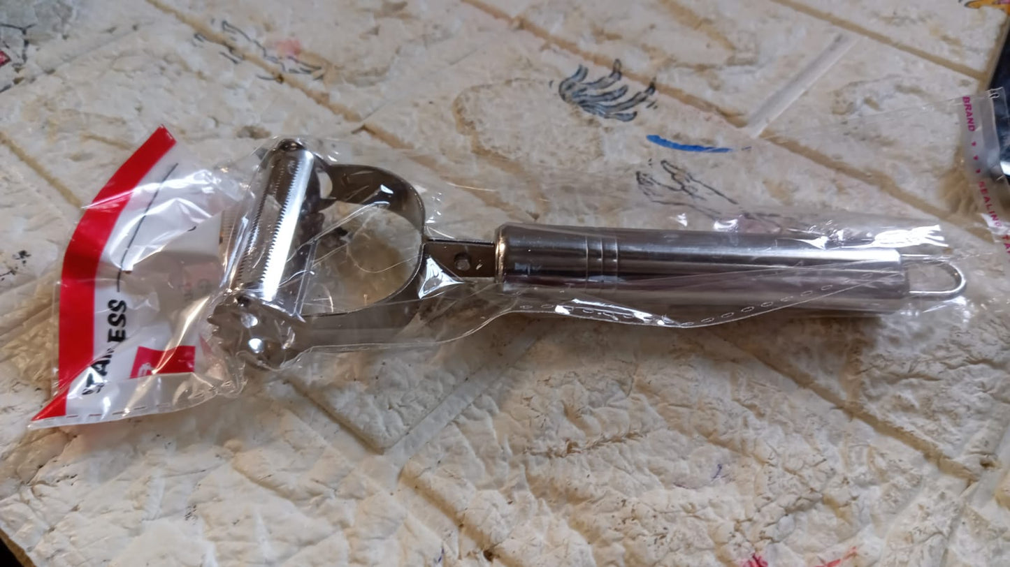 Multi - Function 2 in 1 Potato Peeler and Julienne Cutter, Stainless Steel Potato Peeler, grated Carrot, grated, Suitable for Peeling and shredding Fruit and Vegetables Kitchen Accessories (1 Pc) - infinityexculsivestore.com