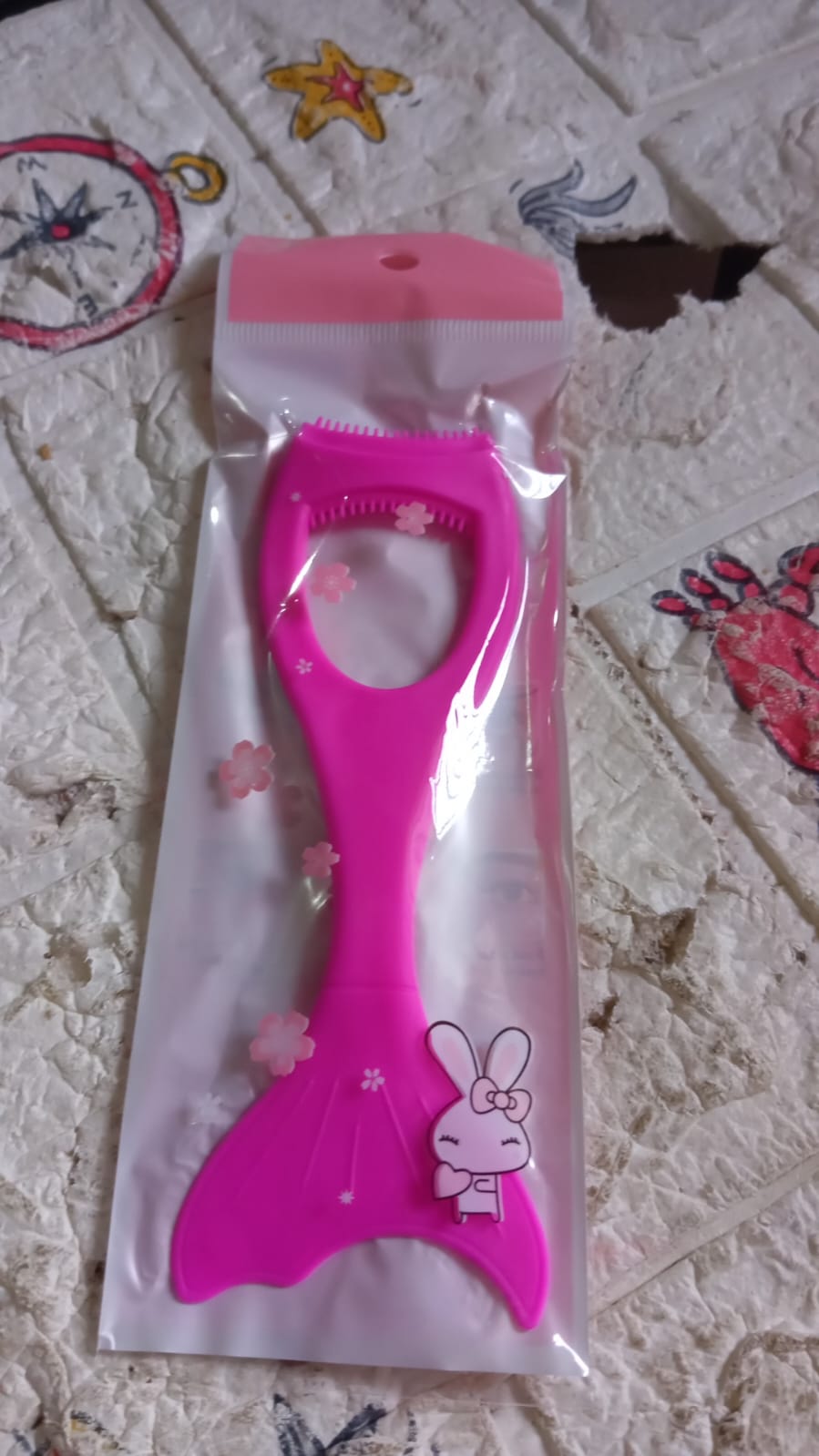 Multifunctional Easy To Clean Curved Silicone Eyeliner Stencils Wing Tips Quick Reusable for Makeup Tool for Beginners, Eyelashes Brush Curler Comb Eye Makeup Tool Female Supply (1 Pc) - infinityexculsivestore.com