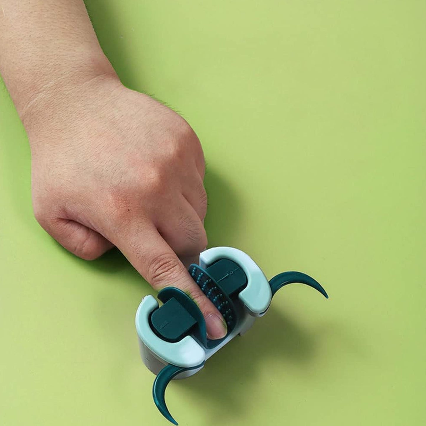 Multifunctional Cartoon Sticky Punch Free Mop Holder Wall Mounted Broom Organizer Cleaning Tools Holder Hanger, Self Adhesive Cute Cow Head Suction Cup Hanging Hook for Bathroom Kitchen (1 Pc) - infinityexculsivestore.com