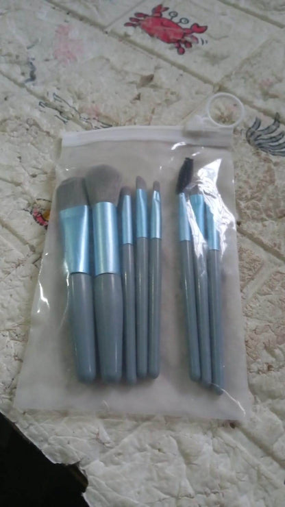 8 PCS Mini Makeup Brush Set with Case, Portable Foundation Brush Kit Travel, Premium Synthetic Bristles Cosmetic Brush Set for Powder Blending Blush Eyeshadow Lipstick (Mix Color 8 Pcs Set) - infinityexculsivestore.com