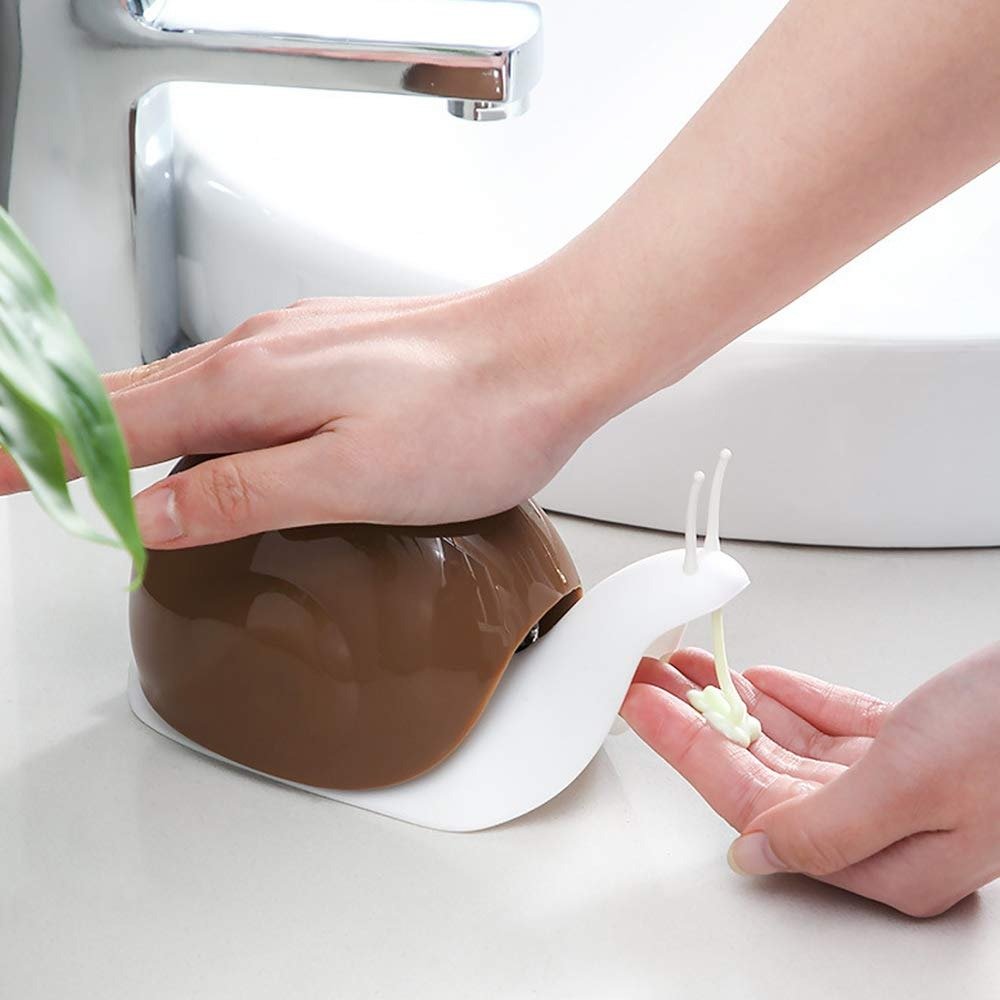 Portable Snail Shape Liquid Soap Dispenser - infinityexculsivestore.com