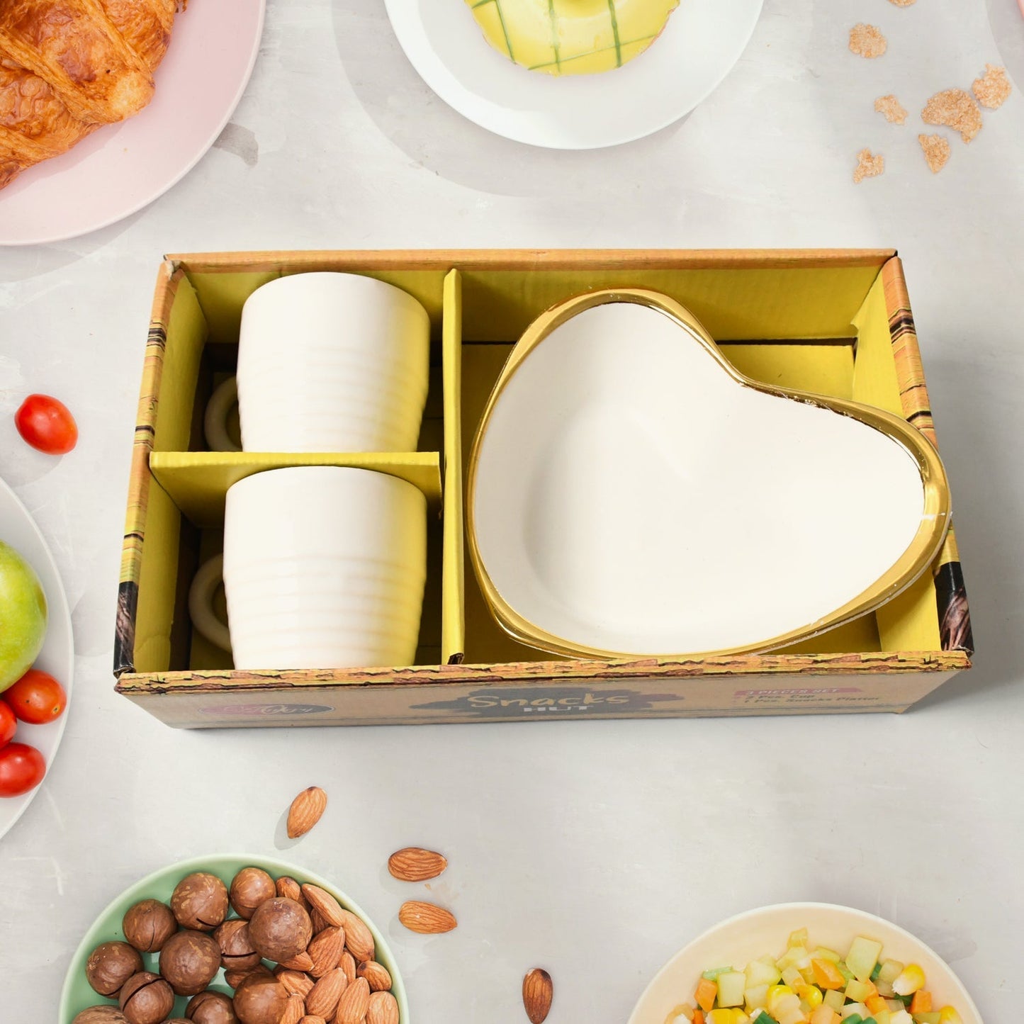 Snacks Hut Ceramic Tea / Cups Set With Heart Shape Plastic Serving Platter, Milk Cup / Mug, Coffee Cup, Tea Cup BPA Free Food Grade, or Outdoor for Household Gift For Birthday (3 Pcs Set) - infinityexculsivestore.com