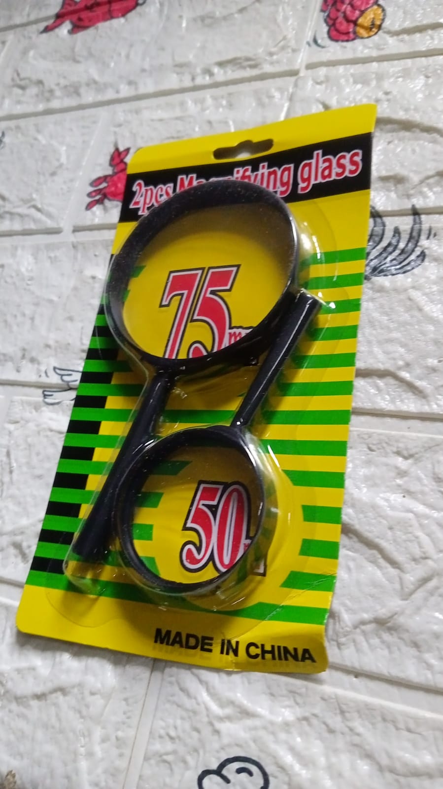 Magnifying glass Lens - reading aid made of glass - real glass magnifying glass that can be used on both sides - glass breakage - proof magnifying glass, Protect Eyes, 75mm & 50mm (2pc Set) - infinityexculsivestore.com